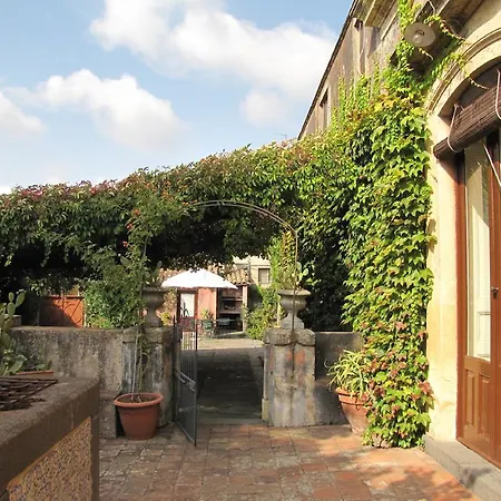 بيت للعطل Casa Billotta *